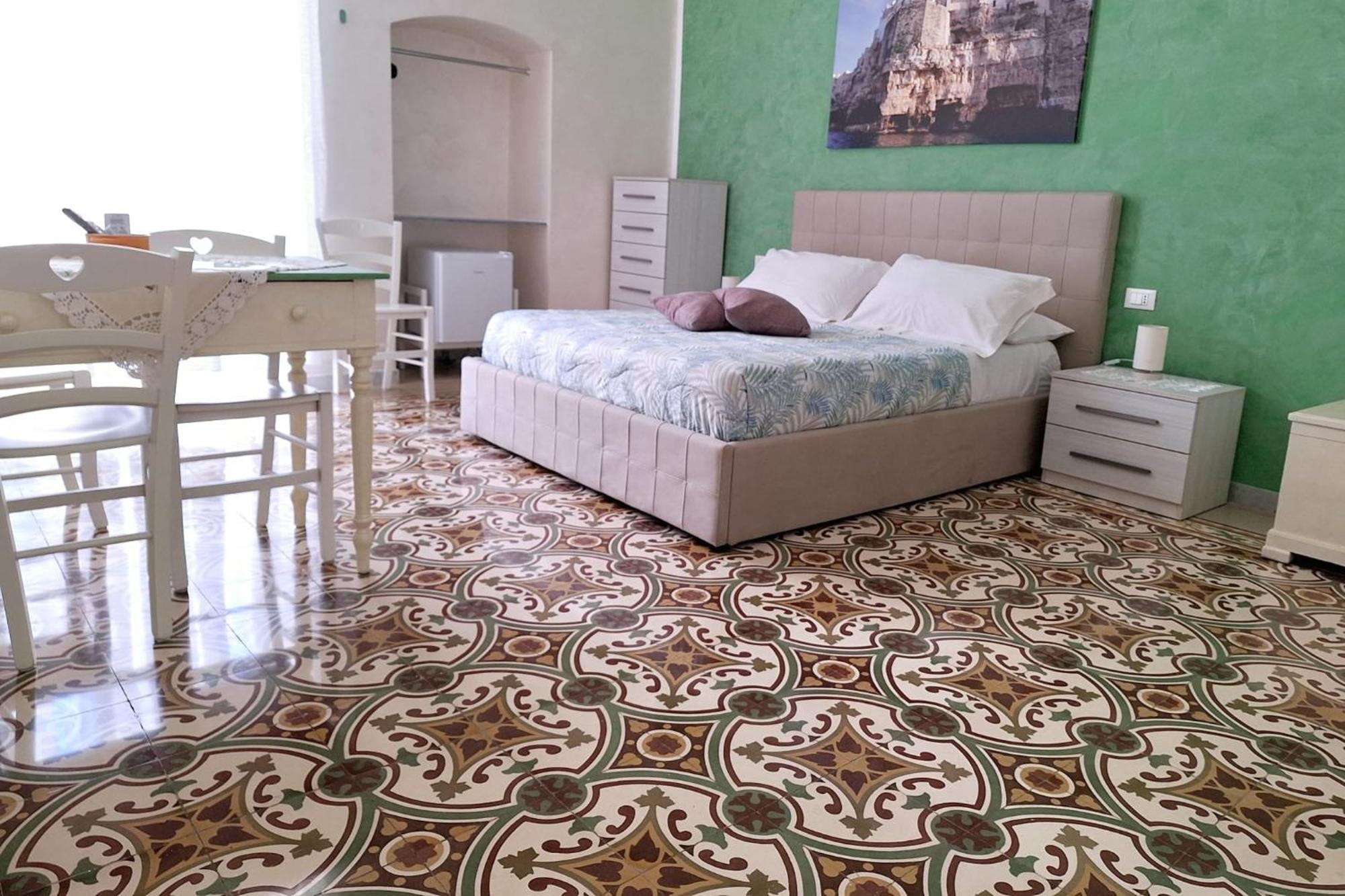 Donatella Bed And Breakfast Полиньяно-а-Маре Экстерьер фото