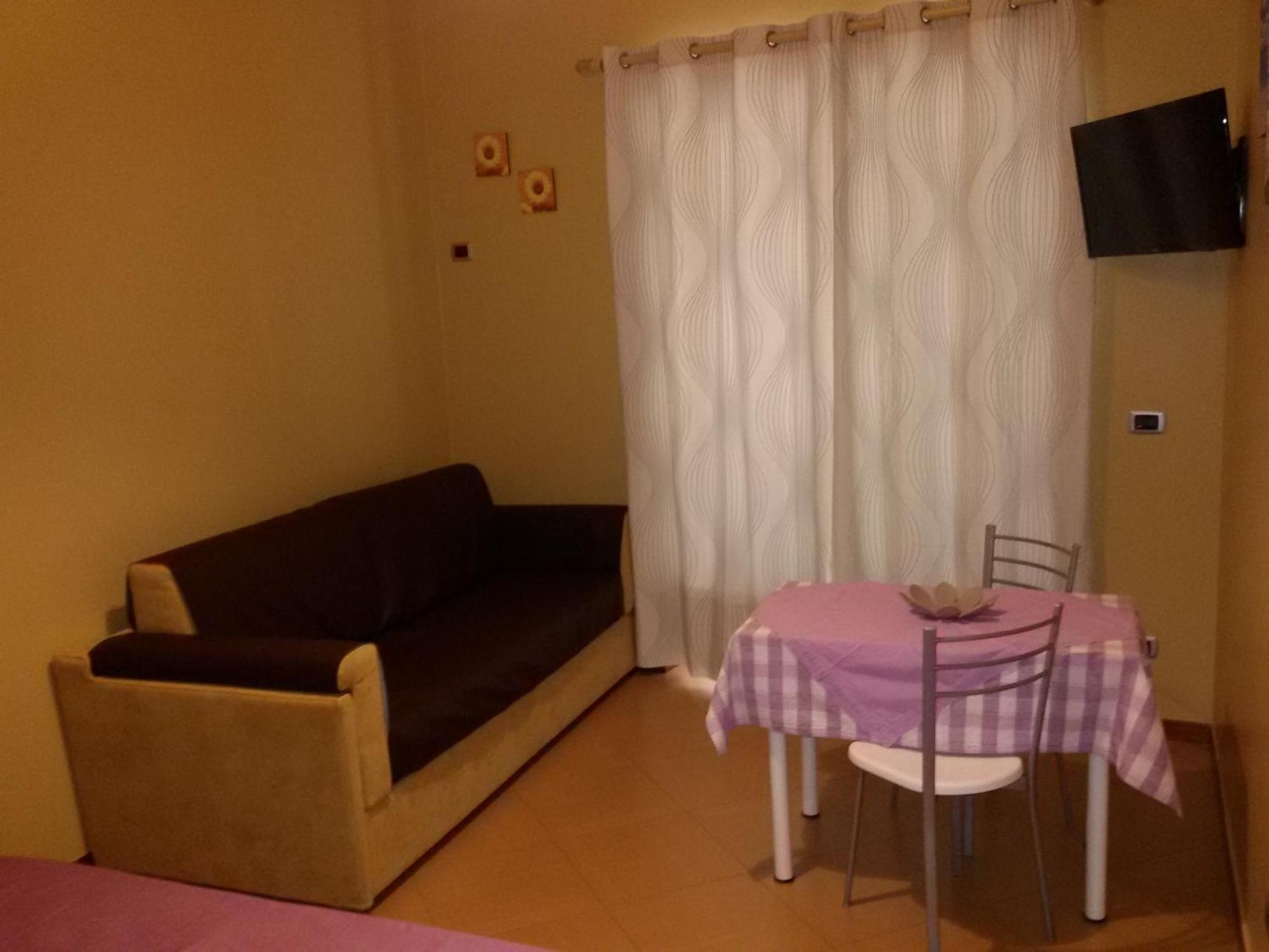 Donatella Bed And Breakfast Полиньяно-а-Маре Экстерьер фото